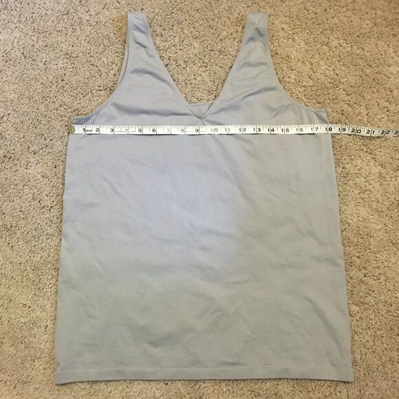 Vintage Ice Blue Grey Stretchy Seamless V-Neck Tank Top - Picture 8 of 11